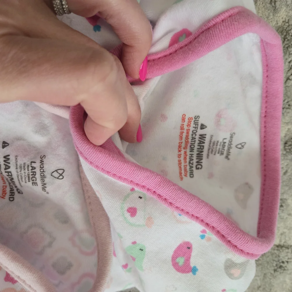 SwaddleMe Baby Wraps in Gray and White - Picture 4 of 5